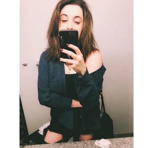 Meet your Posher, Alena